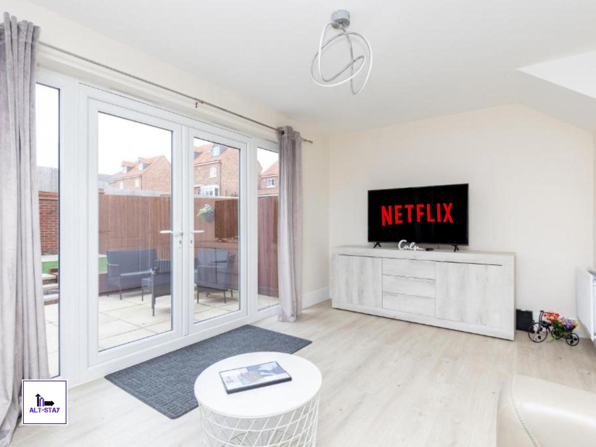 4 Bed 3 Bath - Kirkstall House By Alt-Stay Accommodation - Ideal For Contractors & Remote Workers - Long Stays Welcome 웨이크필드 외부 사진